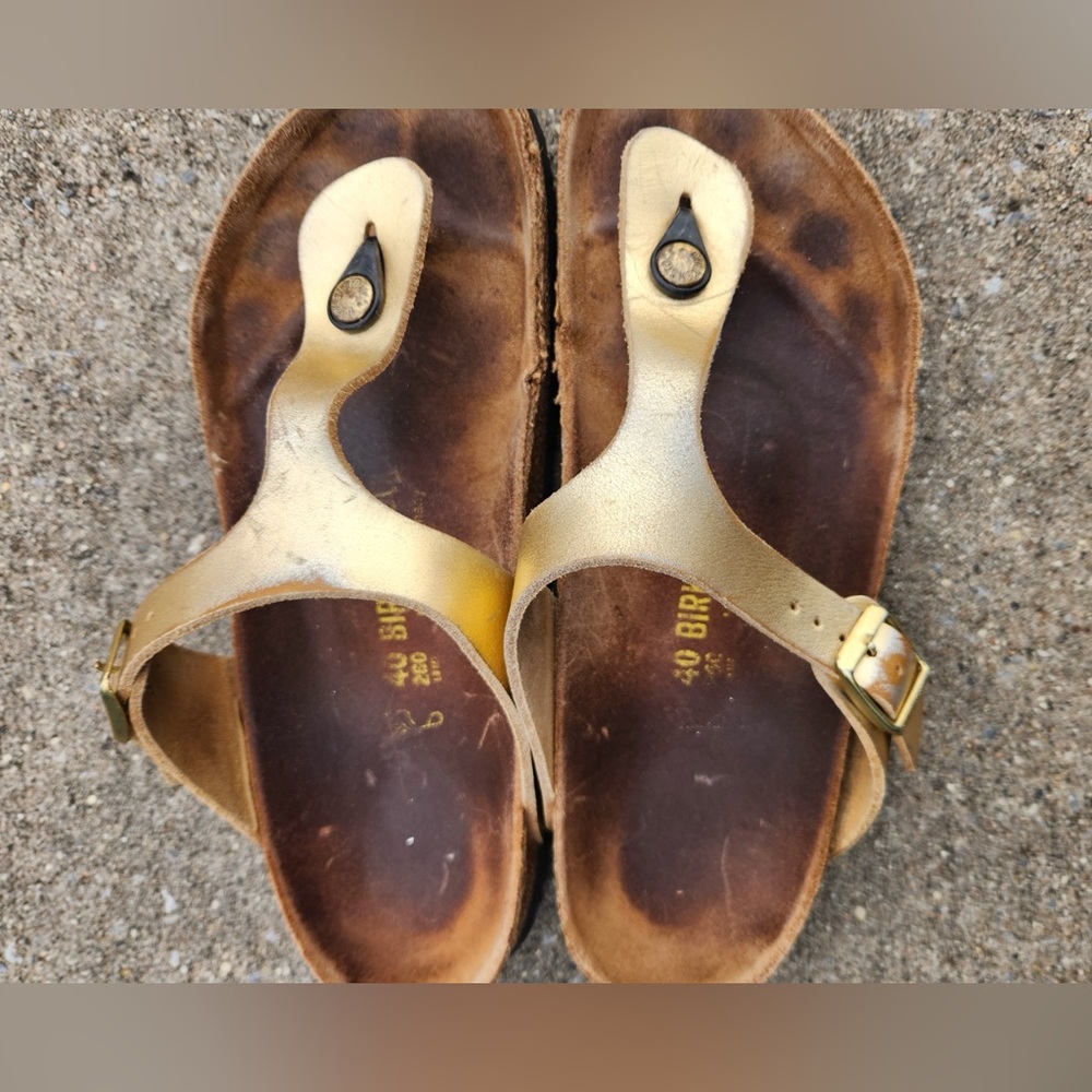 Birkenstock Gizeh Birko-Flor Sandals Gold